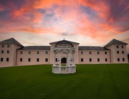 Chateau Sanov Otel Sanov  Dış mekan fotoğraf